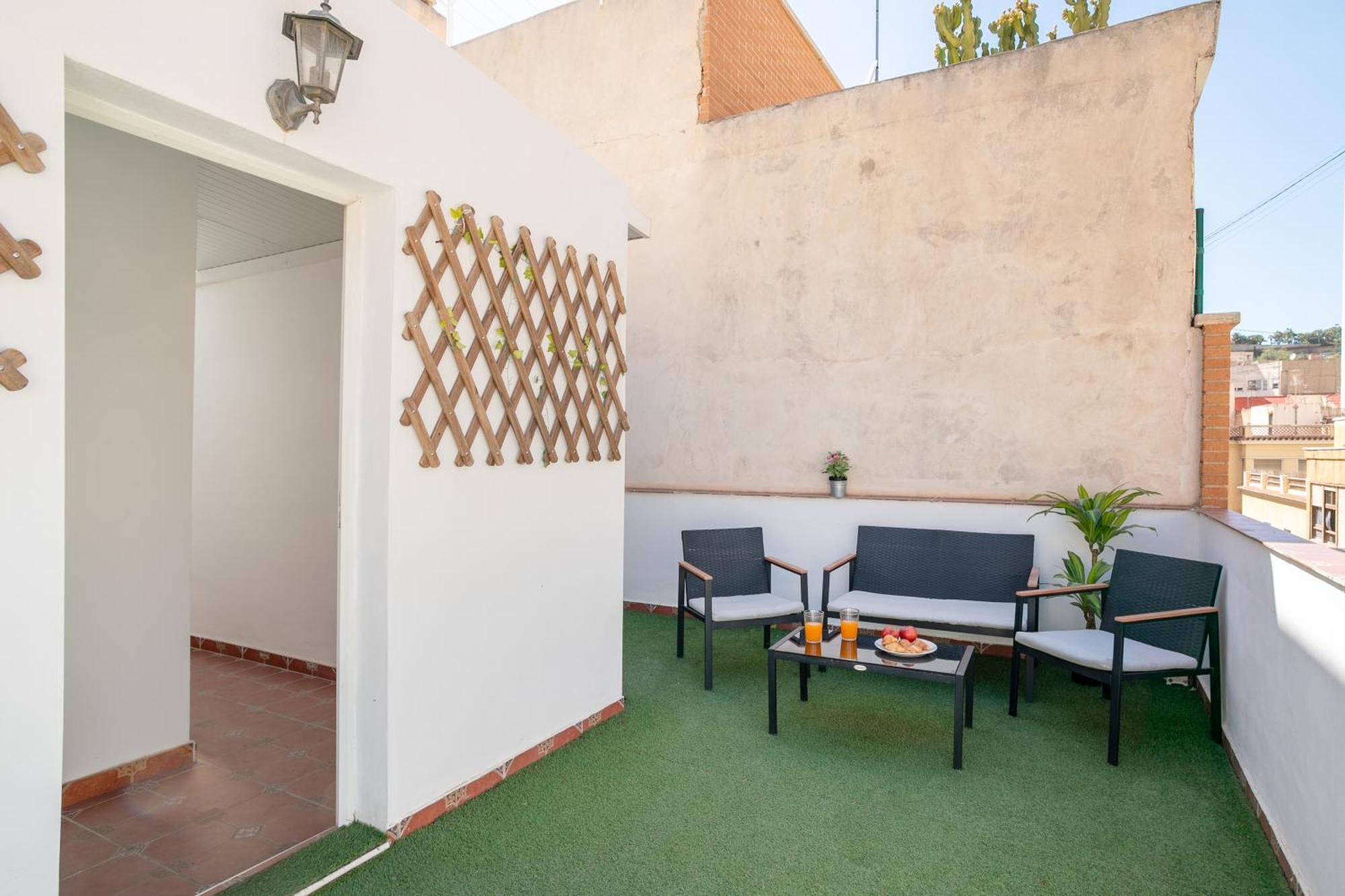 Apartamentos San Leandro, Centro Alicante Exterior foto
